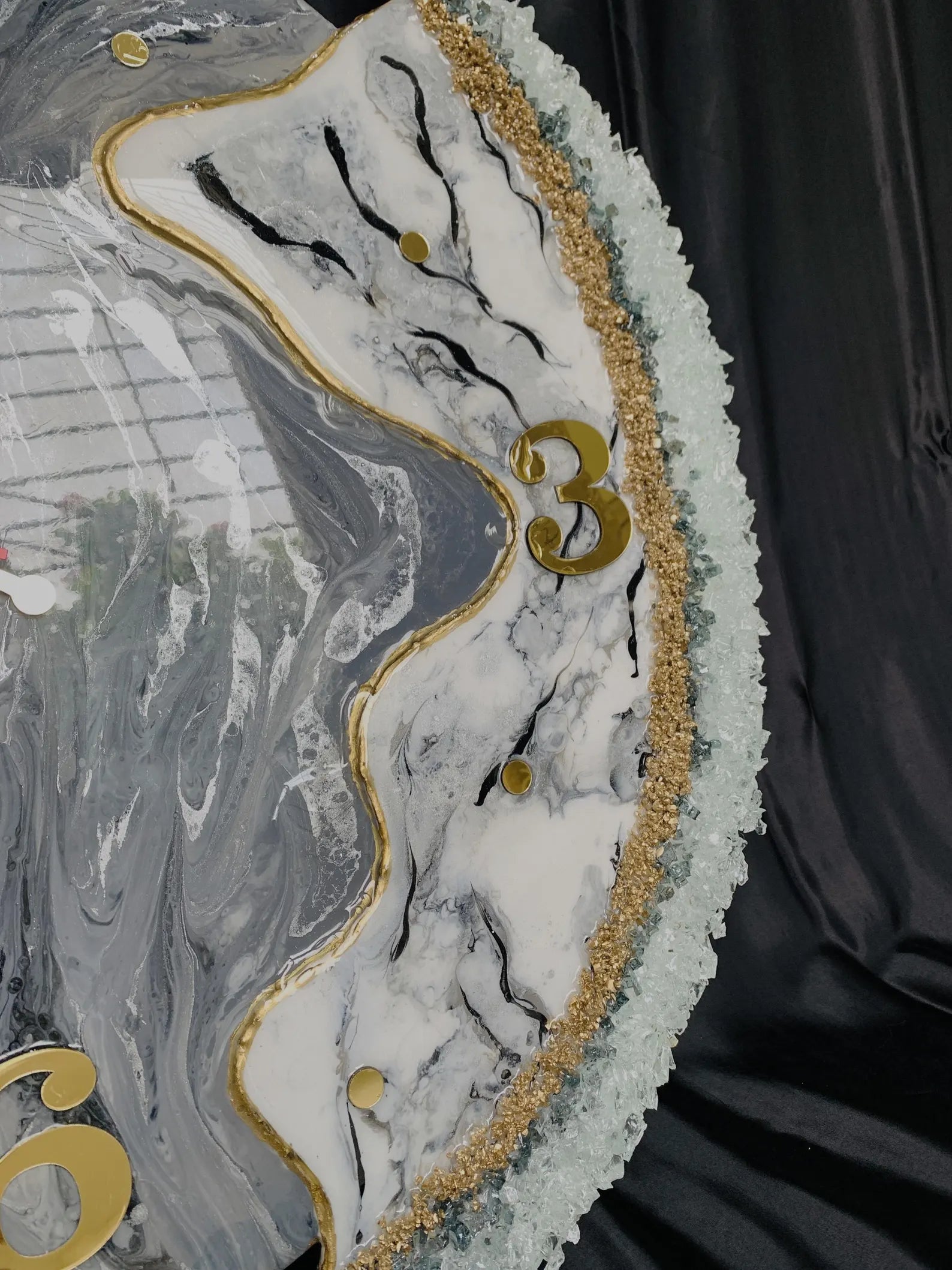 3D Wall Clock – Premium Epoxy Resin Art, Large Handmade Wall Clock, Unique Luxury Home Décor, Living Room Wall Art, Housewarming Gift, Decorative Luxury Wall Clock-Wall Clock-BEESARI