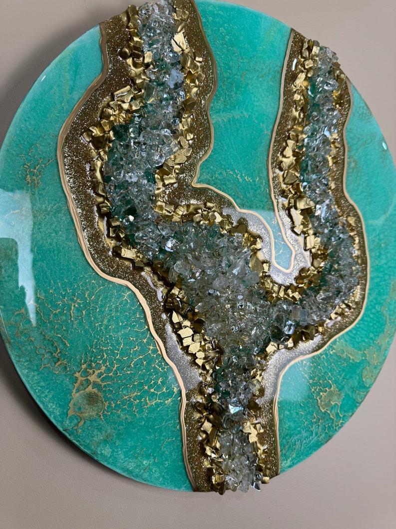 Aqua Elegance: Resin Art with Ocean Stones-Wall Decor-BEESARI