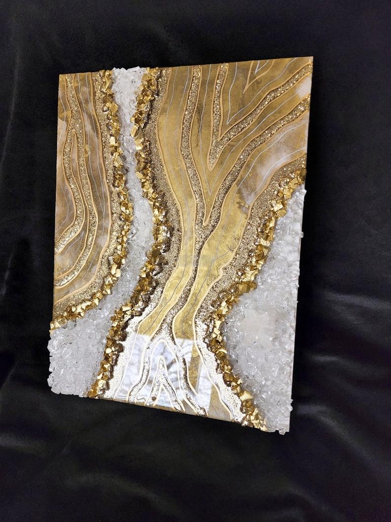 Artistic Stone-Inspired Resin Wall Decor in White and Gold-Wall Decor-BEESARI