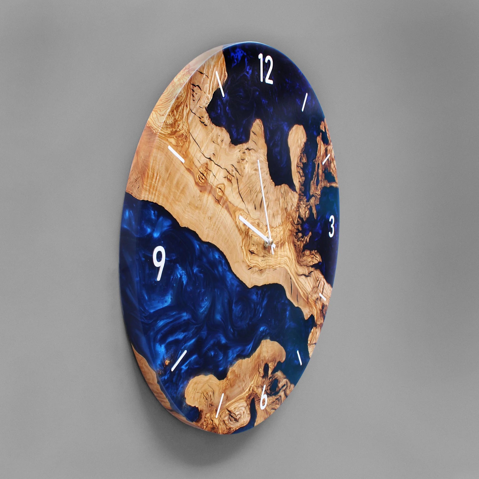 Custom Blue Resin & Rosewood Wood Wall Clock – Handmade Live Edge Epoxy Clock, Made to Order Resin and Wood Wall Clock, Unique Housewarming Gift, Rustic Home Décor Clock-Wall Clock-BEESARI