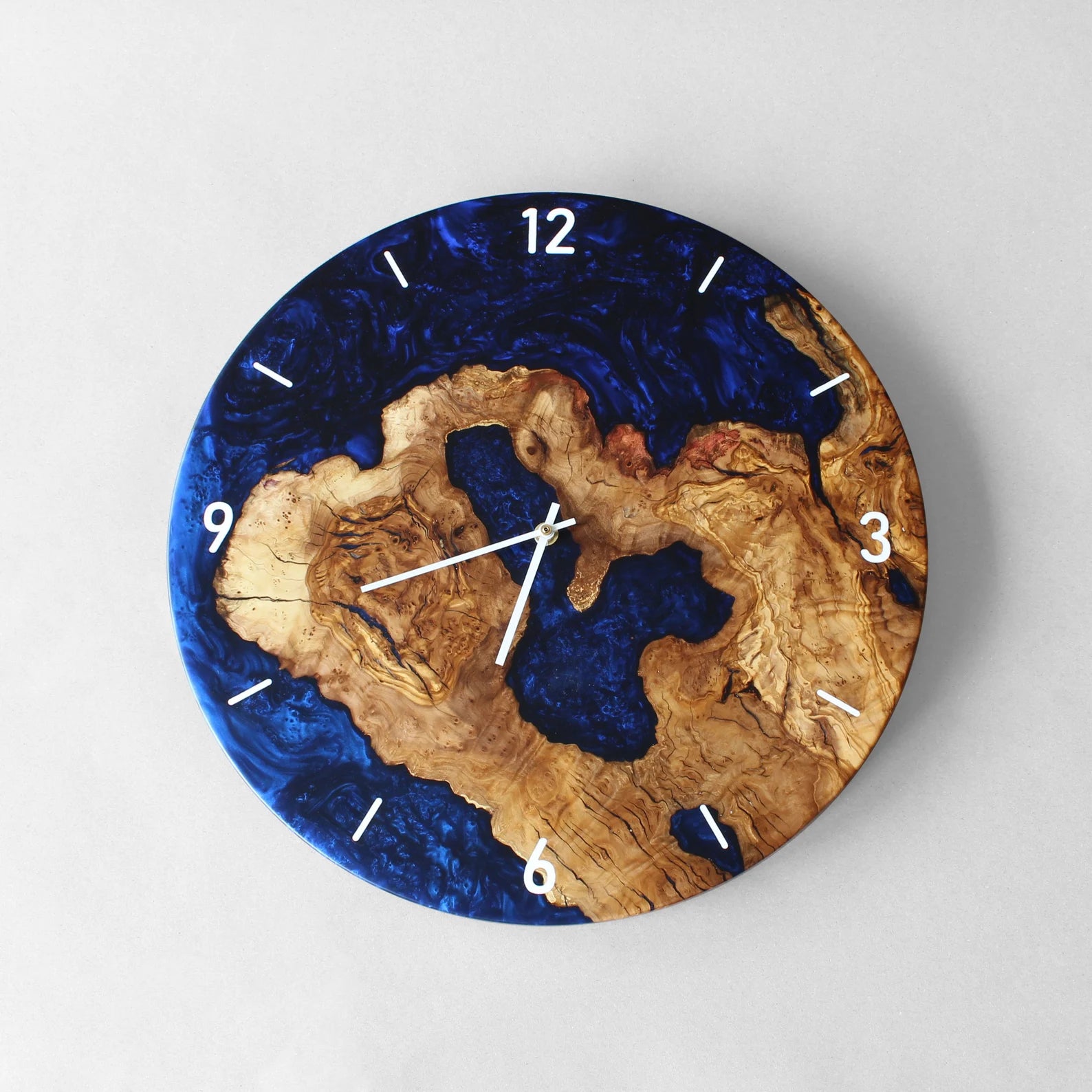 Custom Blue Resin & Rosewood Wood Wall Clock – Handmade Live Edge Epoxy Clock, Made to Order Resin and Wood Wall Clock, Unique Housewarming Gift, Rustic Home Décor Clock-Wall Clock-BEESARI