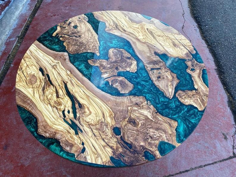 Custom Rosewood Live Edge Dark Emerald Resin Epoxy Table - Handcrafted Artistry-Tables-BEESARI