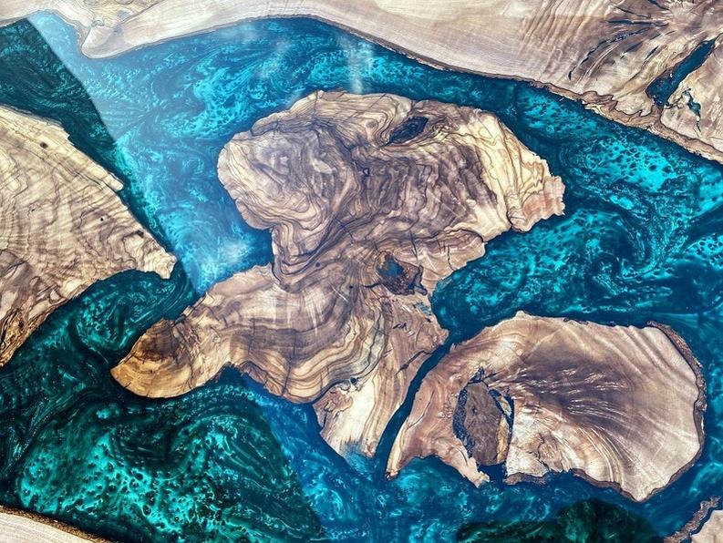 Custom Rosewood Live Edge Dark Emerald Resin Epoxy Table - Handcrafted Artistry-Tables-BEESARI