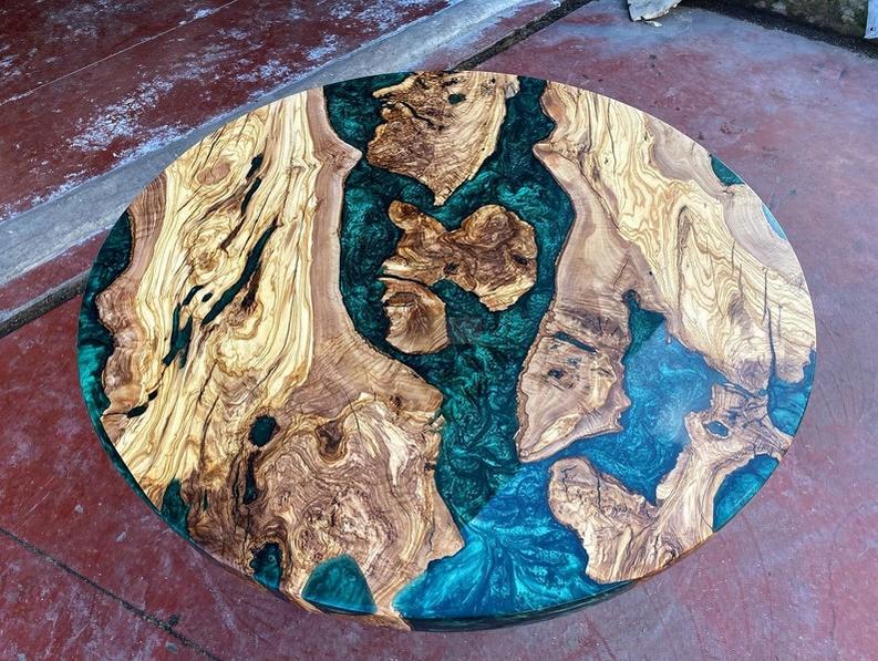 Custom Rosewood Live Edge Dark Emerald Resin Epoxy Table - Handcrafted Artistry-Tables-BEESARI