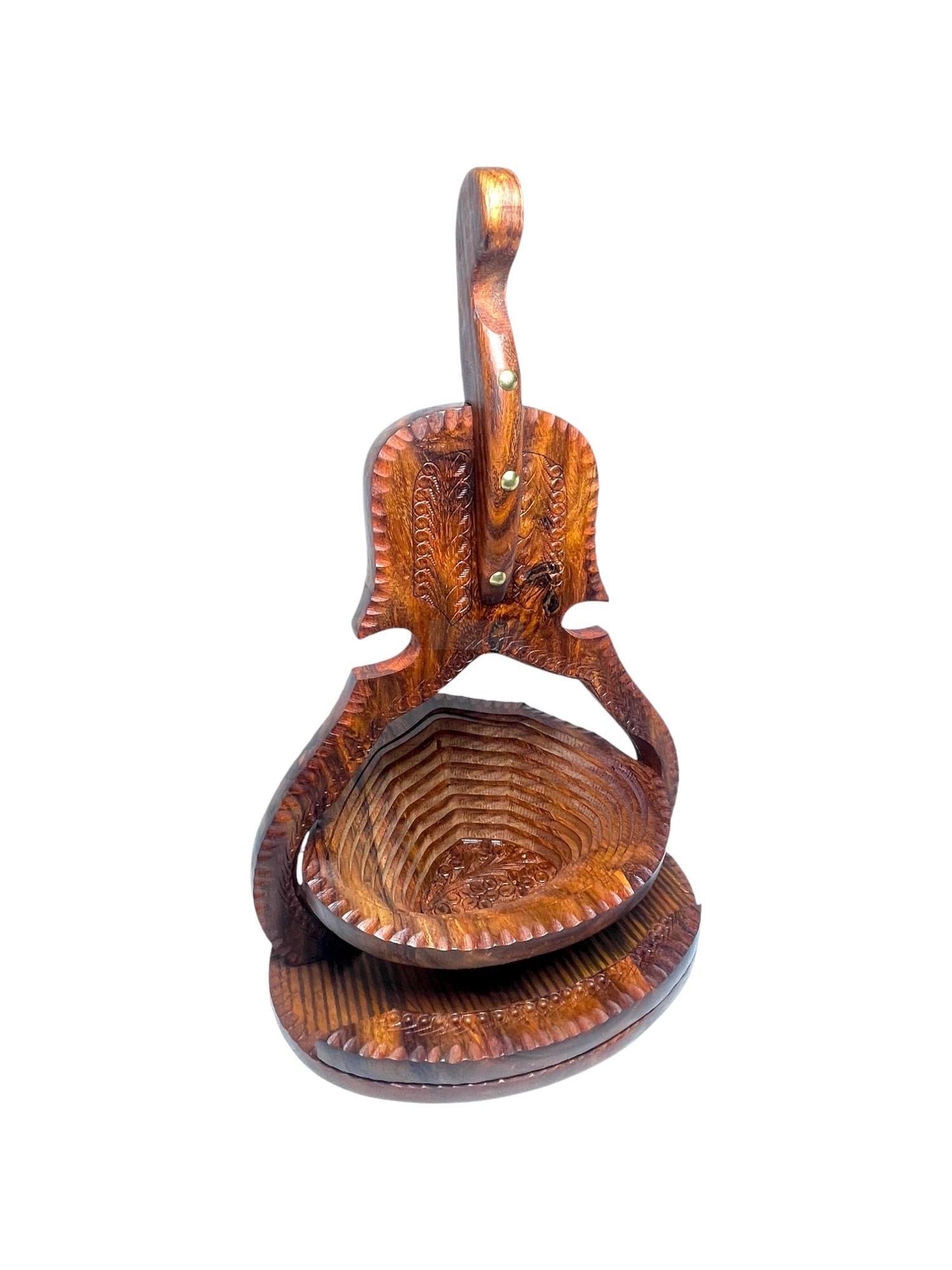 Guitar-Shaped Foldable Tray-Trays-BEESARI