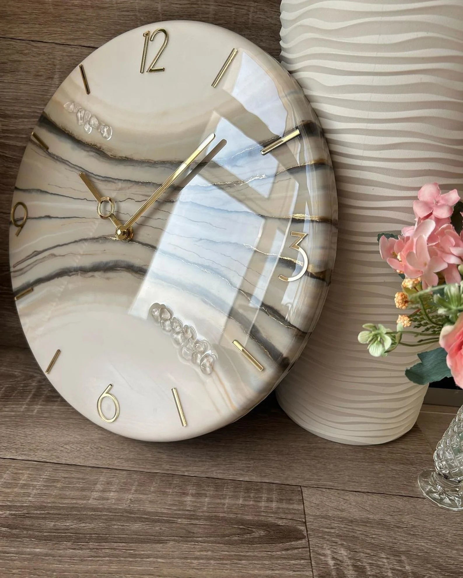 Handcrafted Off-White Resin Wall Clock with Elegant Brown Accents – Unique Stylish Home Decor, Modern Artistic Functional Wall Clock for Living Room & Office-Wall Clock-BEESARI