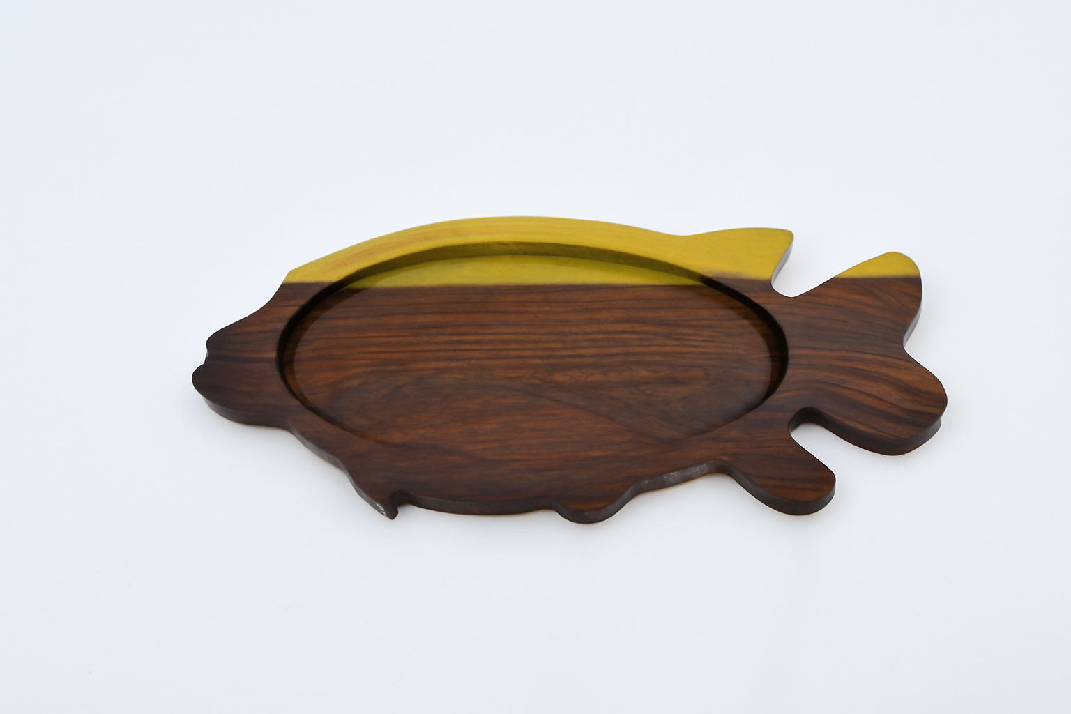 Handcrafted Wooden Fish Platter Serving Tray – Rustic Resin Accent, Coastal Decor, Appetizer or Sushi Board for Kitchen & Entertaining