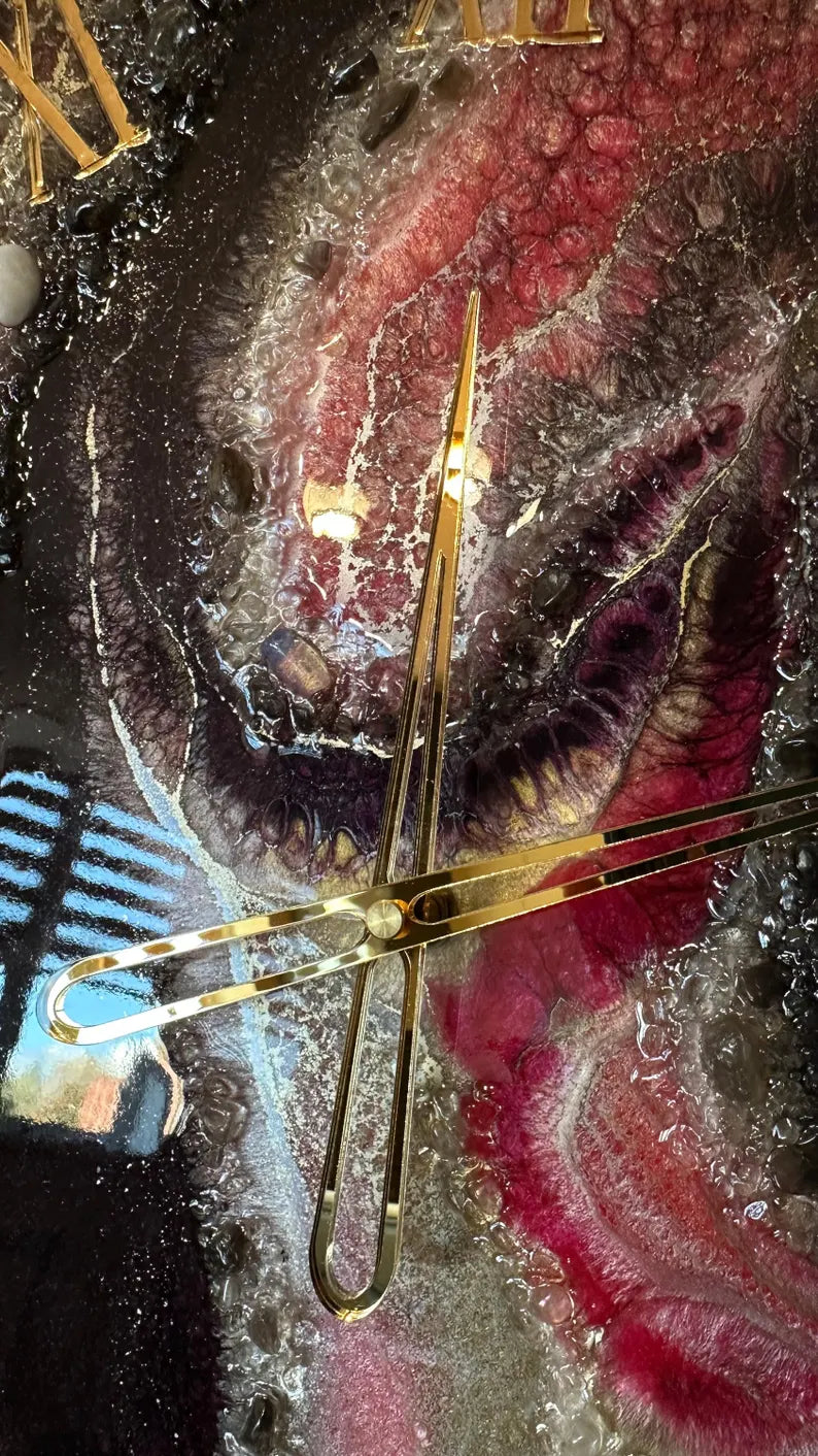 Handmade Epoxy Resin Art Clock – Luxury Custom Resin Timepiece, Unique Wall Clock for Home Decor, Exclusive Artistic Resin Clock for Modern Interiors-Wall Clock-BEESARI