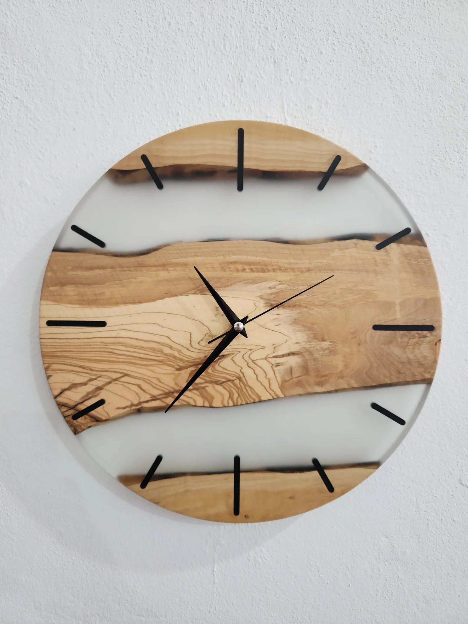 Handmade Resin & Olive Wood Wall Clock – Live Edge Rustic Epoxy Clock – Transparent Matte Custom Wall Clock – Large Modern Wooden Clock for Home & Office Decor-Wall Clock-BEESARI