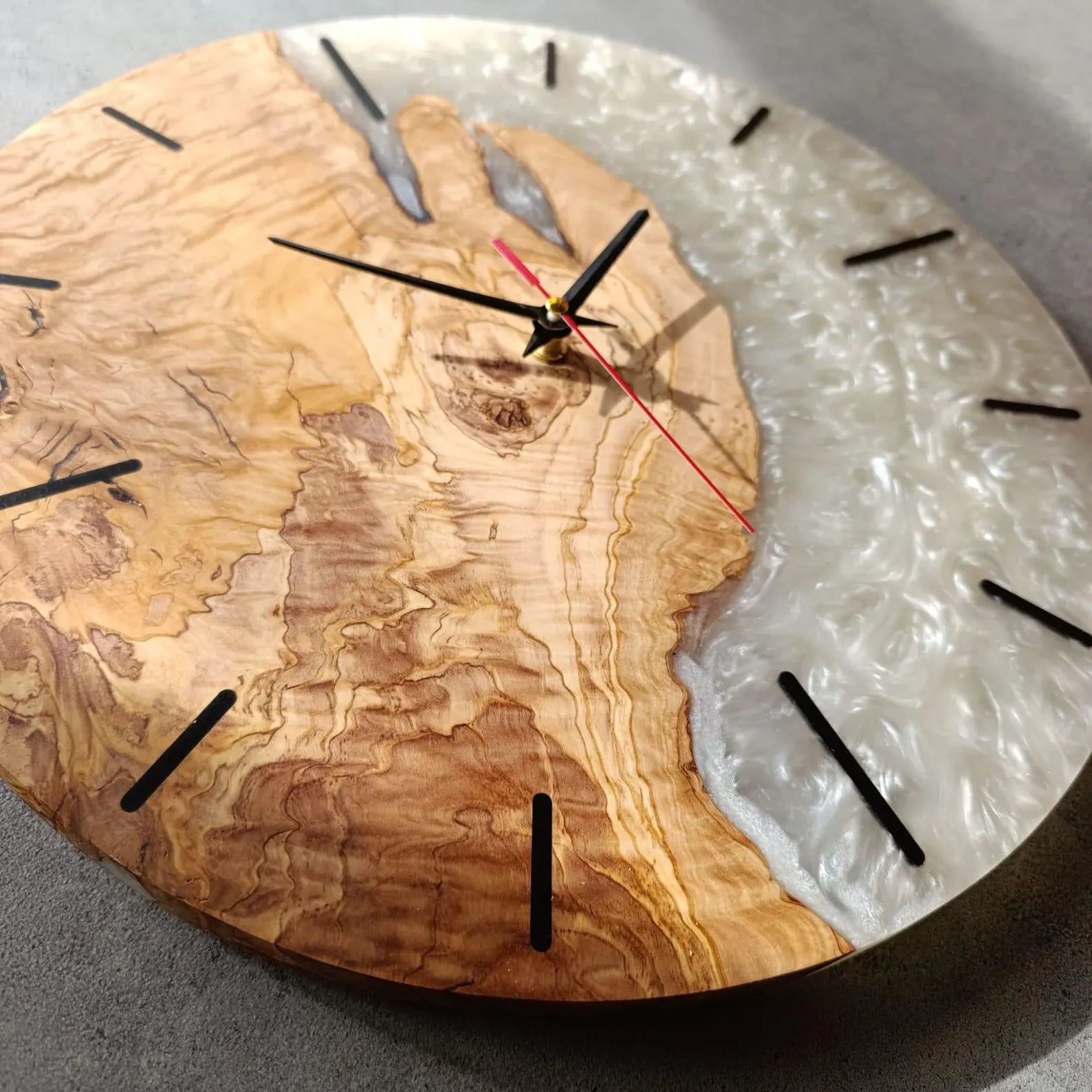 Handmade Resin Wall Clock – Custom Epoxy Wall Clock with Rosewood – Modern Wall Clock – Unique Olive Wood Resin Clock for Home Decor – Personalized Home Gift-Wall Clock-BEESARI