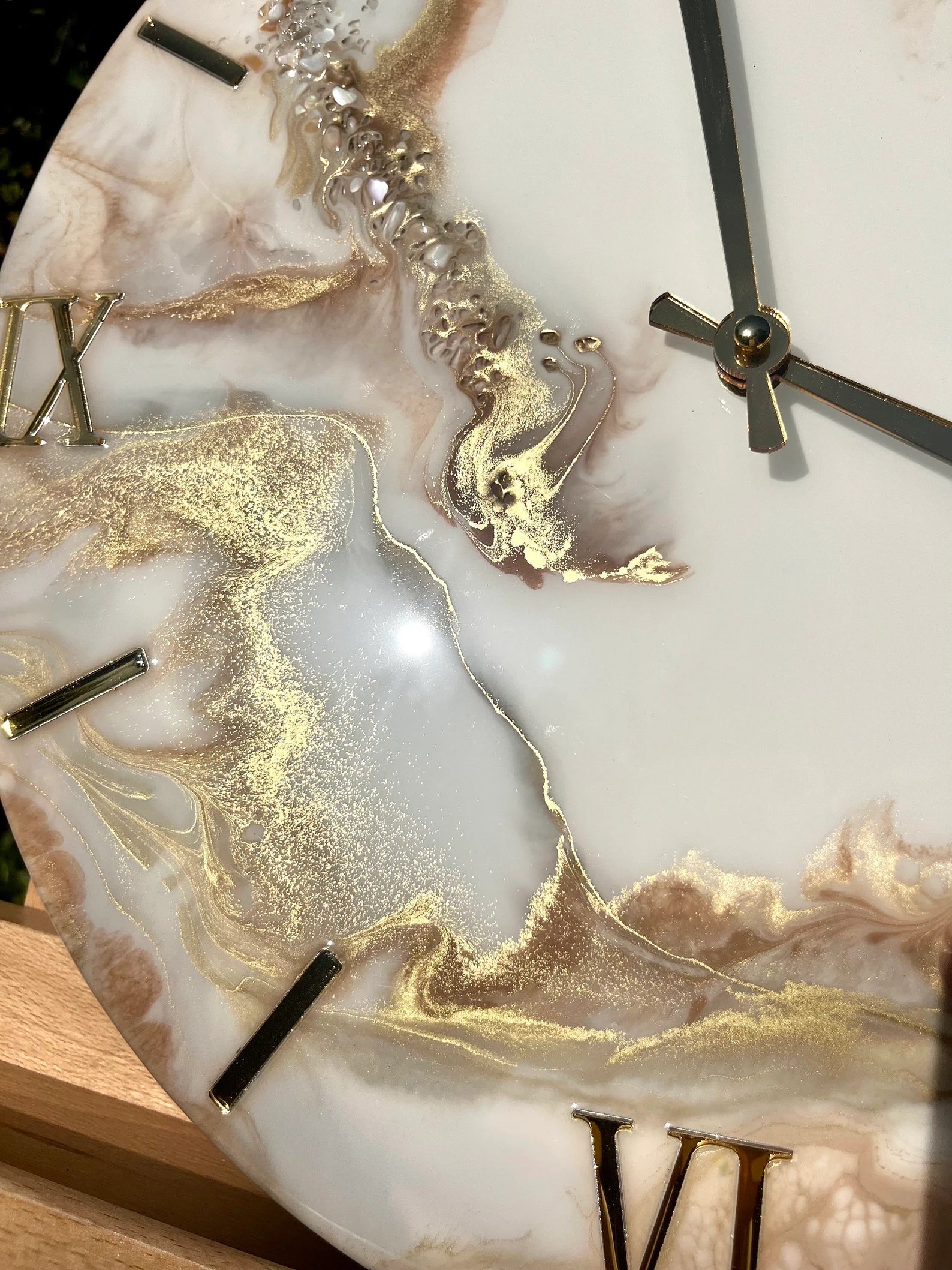 Large Beige Elegant Marble Wall Clock – Unique Epoxy Resin Art, Modern Design, Luxury Wall Clock for Home Décor, Perfect 60th Birthday Gift for Women and Mother-Wall Clock-BEESARI