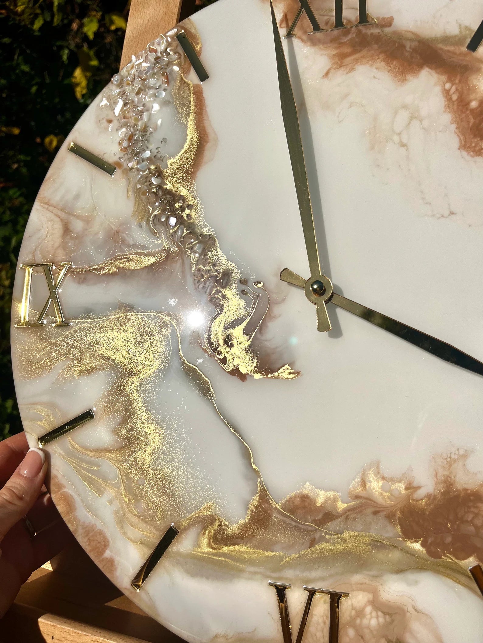 Large Beige Elegant Marble Wall Clock – Unique Epoxy Resin Art, Modern Design, Luxury Wall Clock for Home Décor, Perfect 60th Birthday Gift for Women and Mother-Wall Clock-BEESARI
