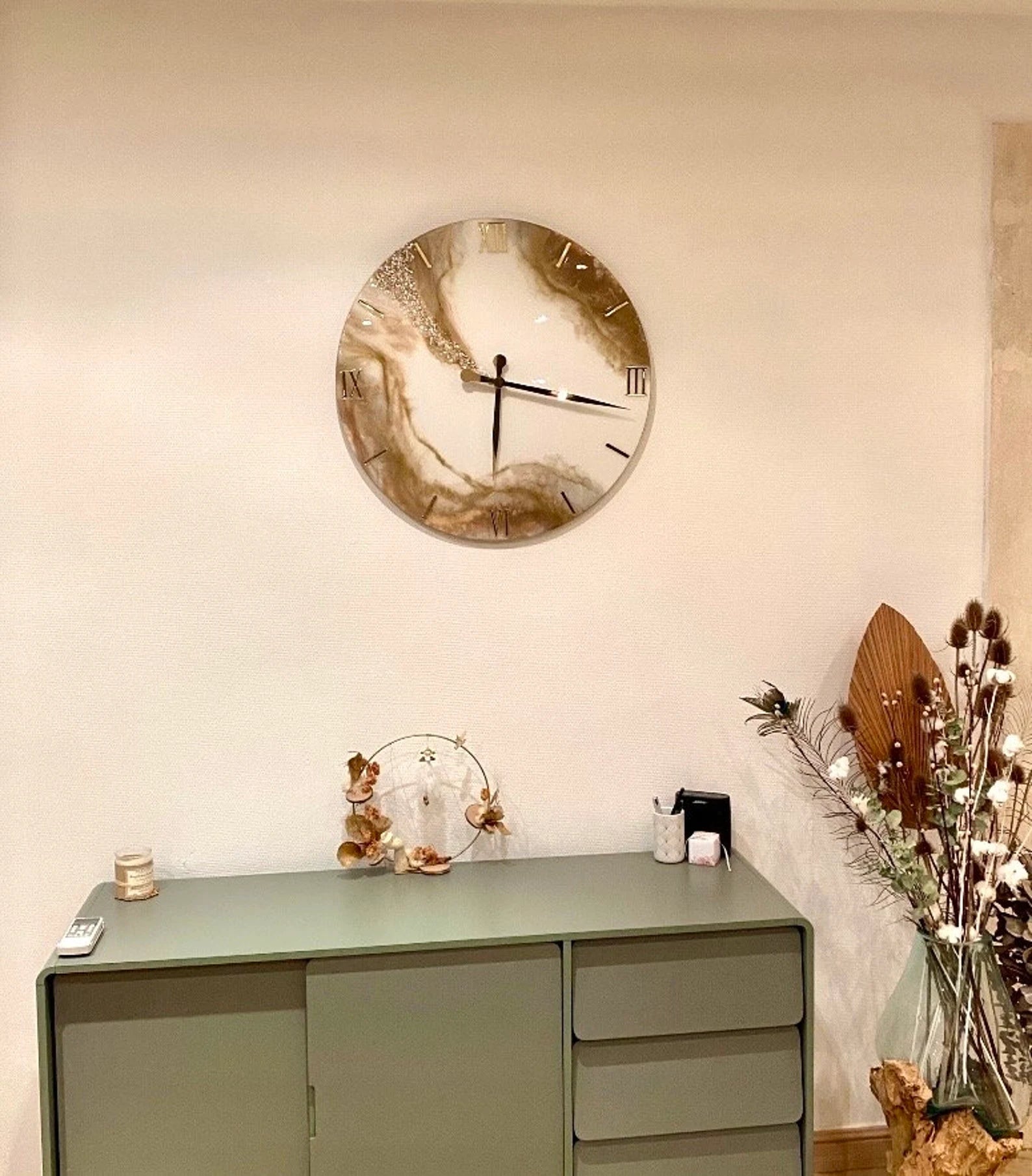 Large Beige Elegant Marble Wall Clock – Unique Epoxy Resin Art, Modern Design, Luxury Wall Clock for Home Décor, Perfect 60th Birthday Gift for Women and Mother-Wall Clock-BEESARI