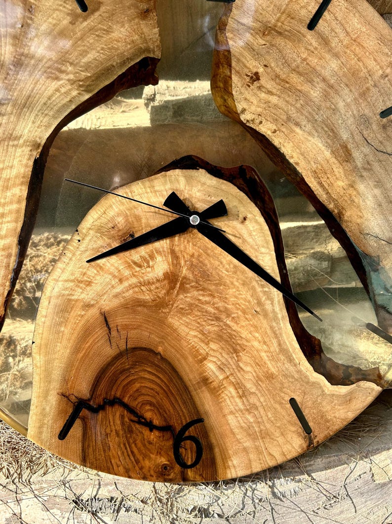 Unique Wooden Clock with Minimalist Transparent Resin Design-Wall Clock-BEESARI