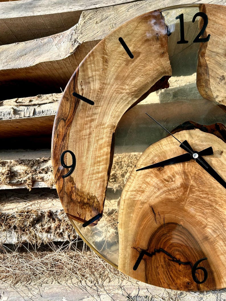 Unique Wooden Clock with Minimalist Transparent Resin Design-Wall Clock-BEESARI